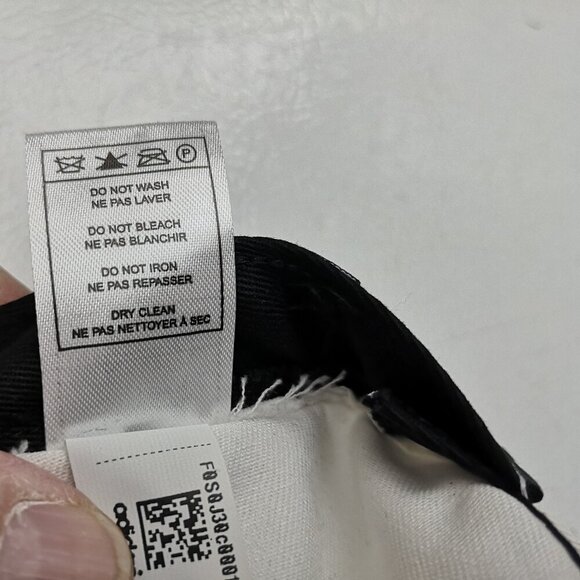 Adidas Authentic NHL Women's Collection Calgary Flames White & Pink Baseball Hat - Picture 6 of 6